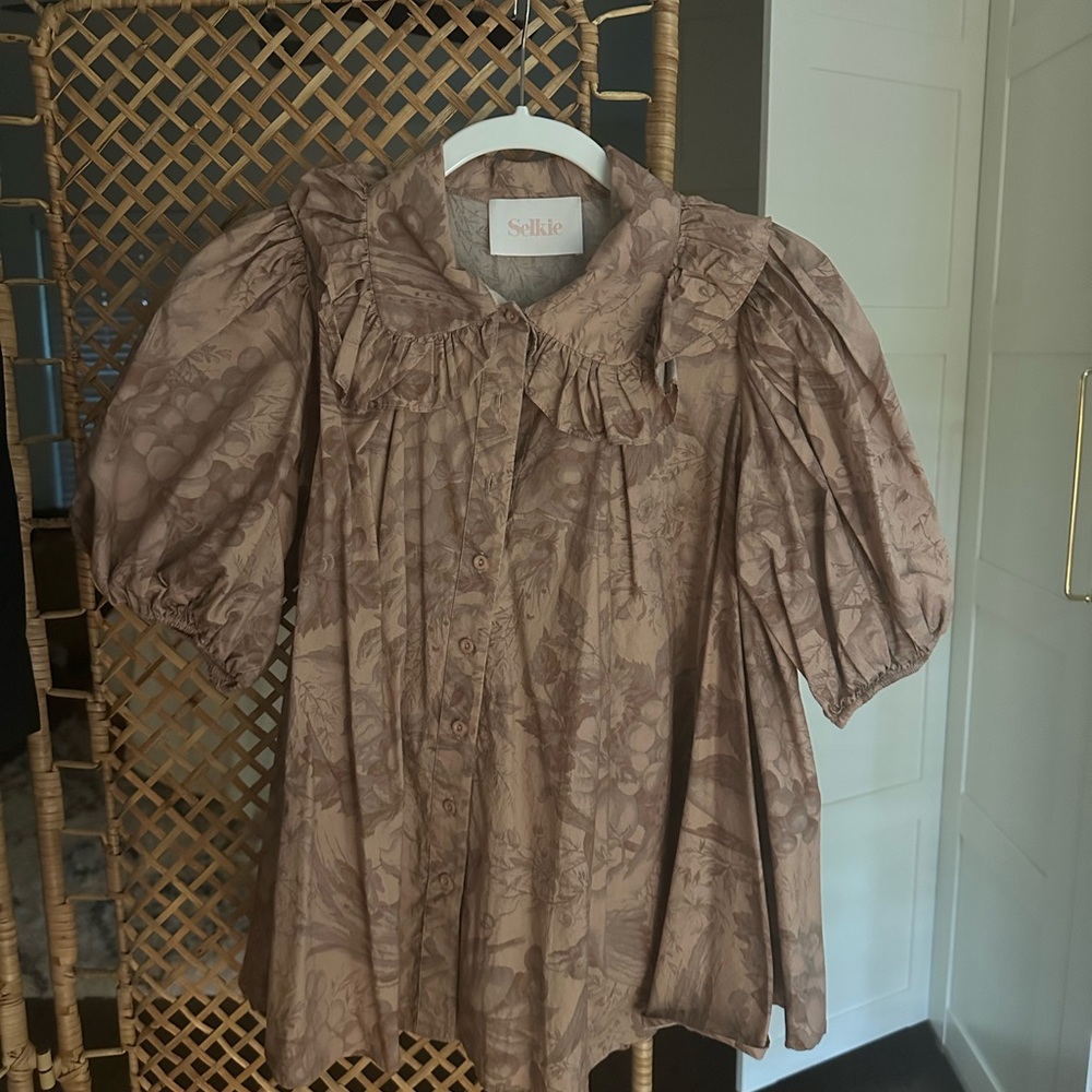 Selkie Floral Tan Blouse with Puff Sleeves and ruffle collar